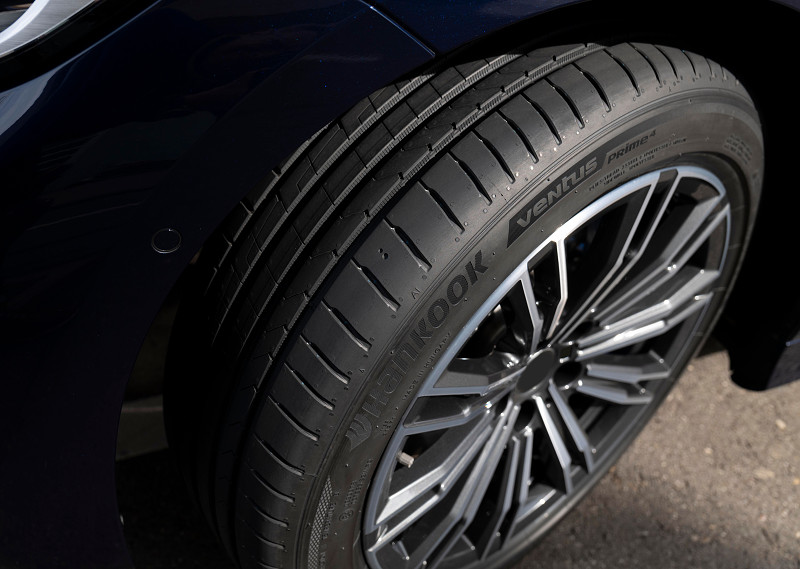 zdjęcie opony z bieżnikiem Ventus Prime 4 od producenta Hankook zdjęcie opony z bieżnikiem Ventus Prime 4 od firmy Hankook